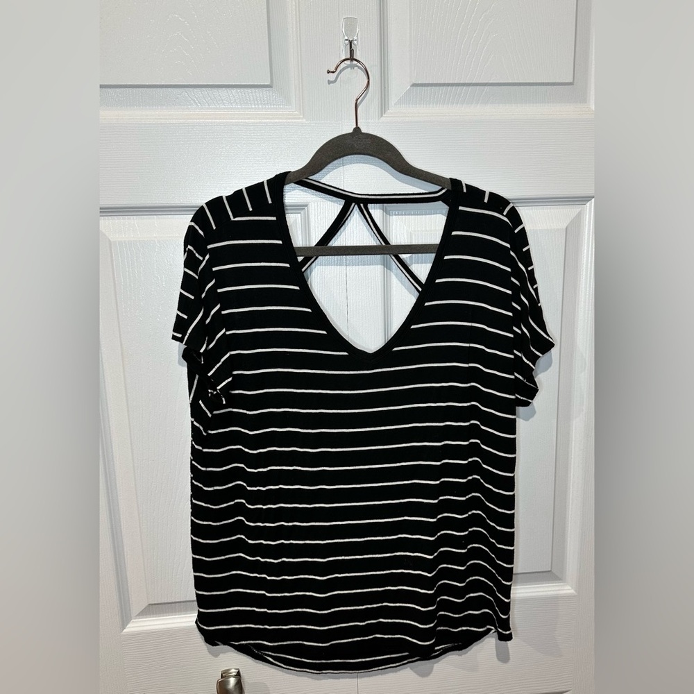 Maurice’s 24/7 Short Sleeve Top, Black/White Striped, Size Large, Like New